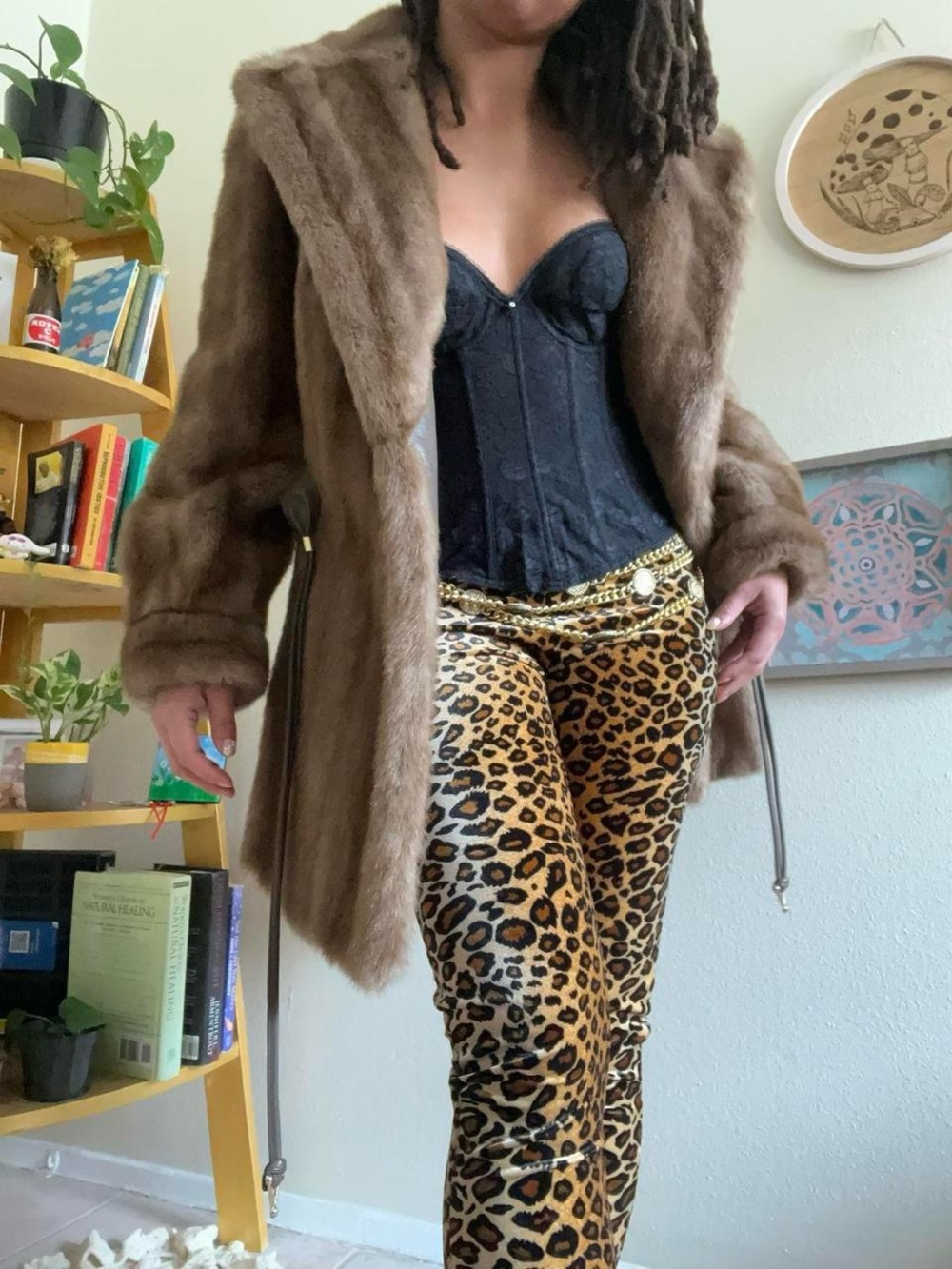 vintage belted faux fur coat ✨
